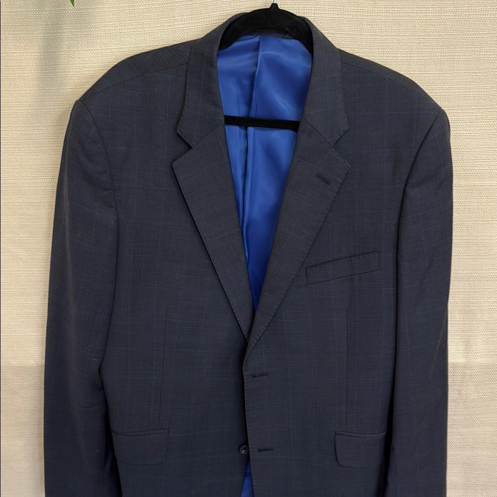 Classic Black Men's Blazer - Picture 2 of 3